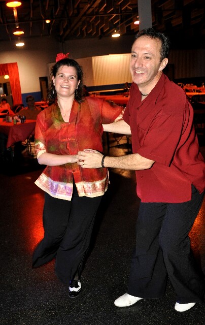 min 2008 11 08 fous swing 384